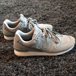 New Balance Tennis Shoes